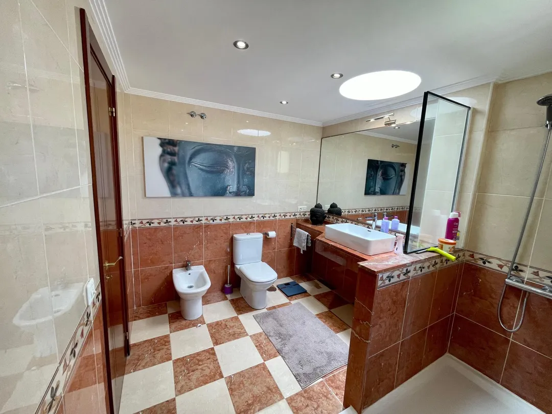 Casa adosada en  Calle El Cano 13 - Foto 8