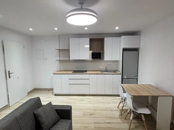 Estudio en calle Habana, 27