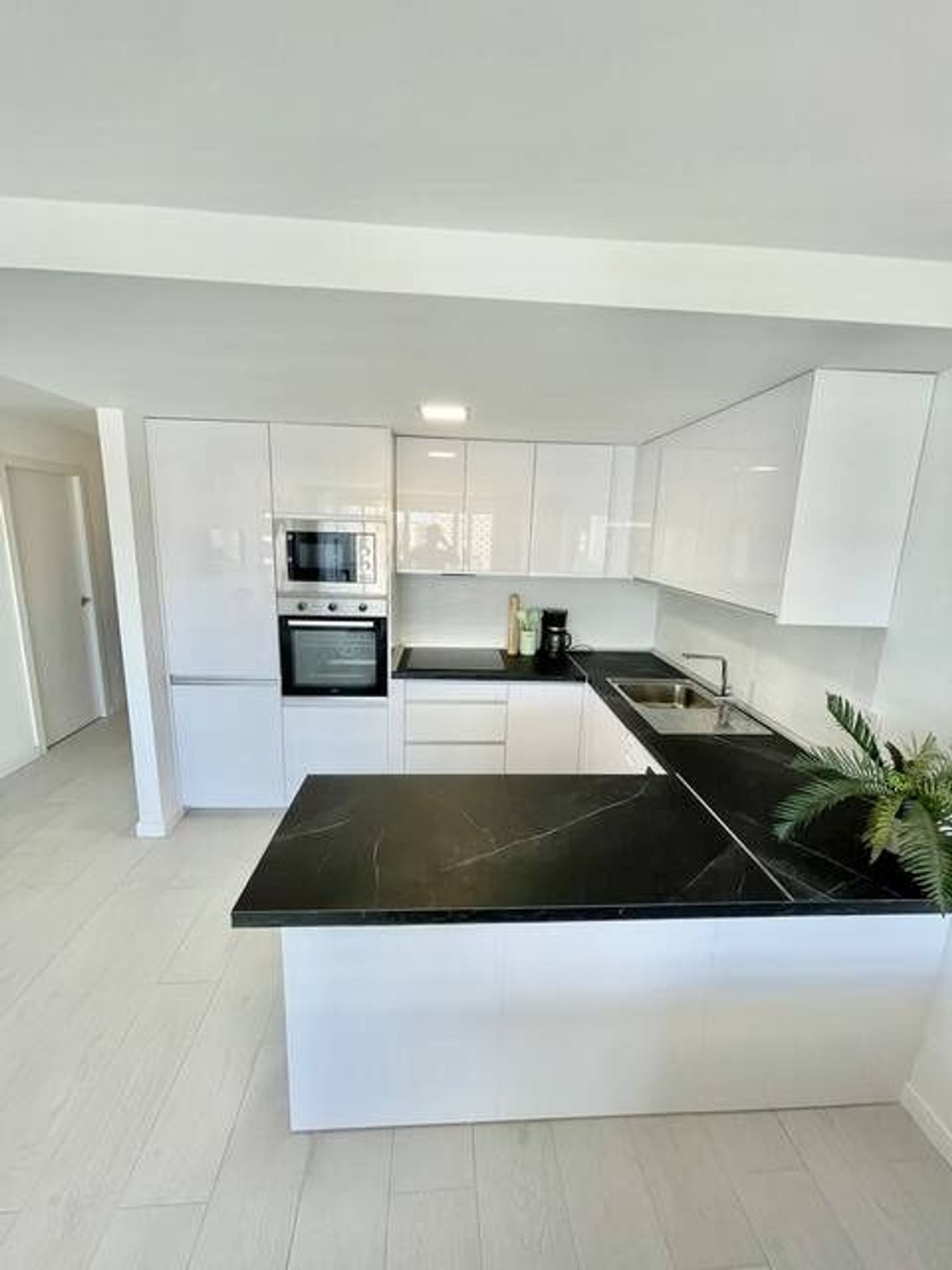 Piso en avenida Benidorm, 18 - Foto 8