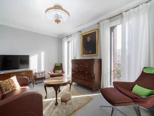 Piso en calle de Raimundo Fernández Villaverde, 29