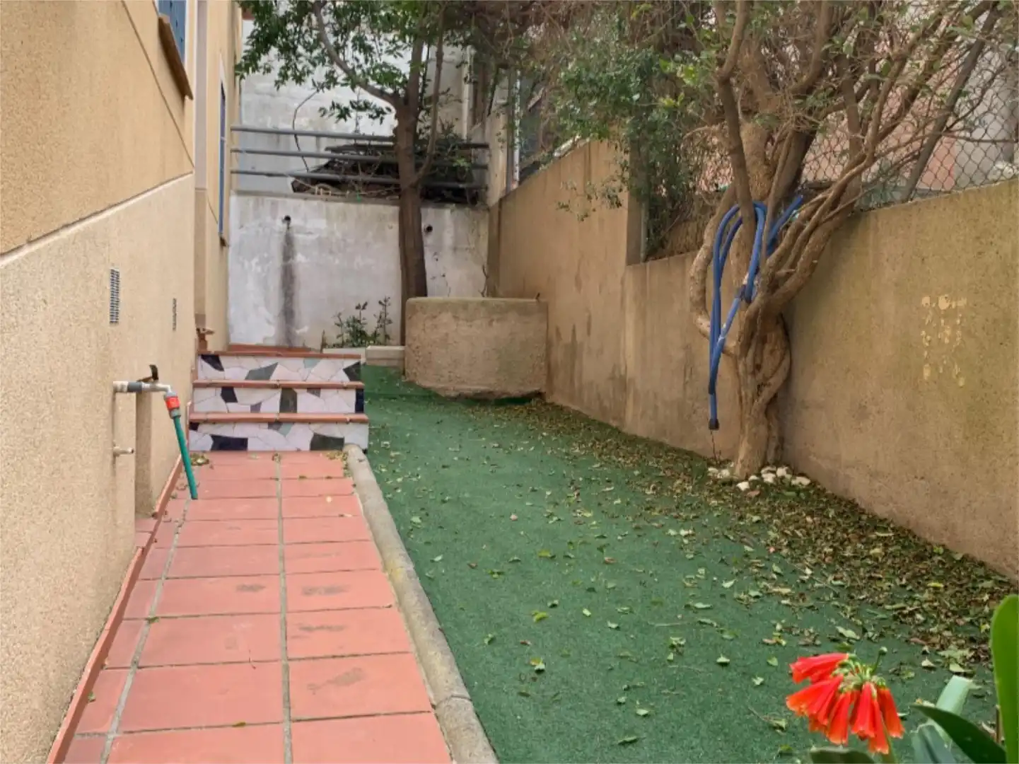 Chalet en  Carrer Joan Maragall 7 - Foto 27