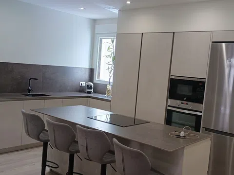 Piso en calle Correhuela, 10