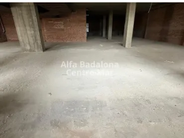 Local comercial en Badalona - Foto 4