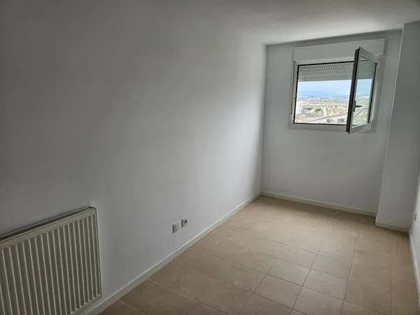 Piso en avenida de Castilla y León, 9 , piso 6º exterior - Foto 4