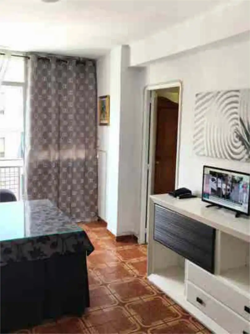 Piso en Ciudad Jardín - Foto 6