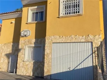 Casa adosada en Urbanización las Pedrizas - Foto 1