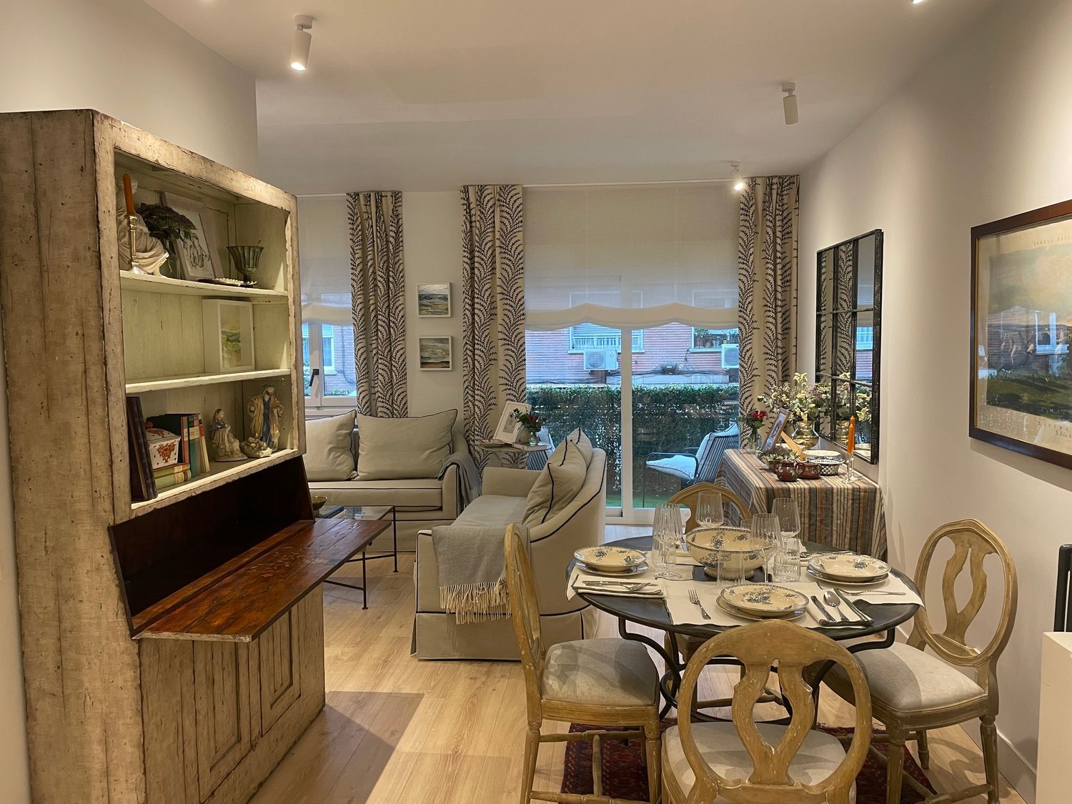 Piso en calle de Canillas, 22