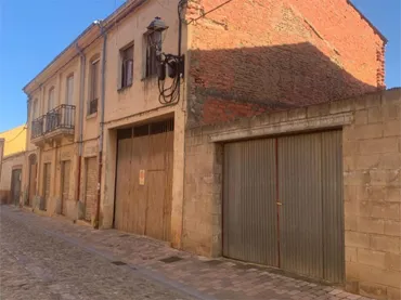 Casa adosada en  Calle Álvarez Vega 31 - Foto 4
