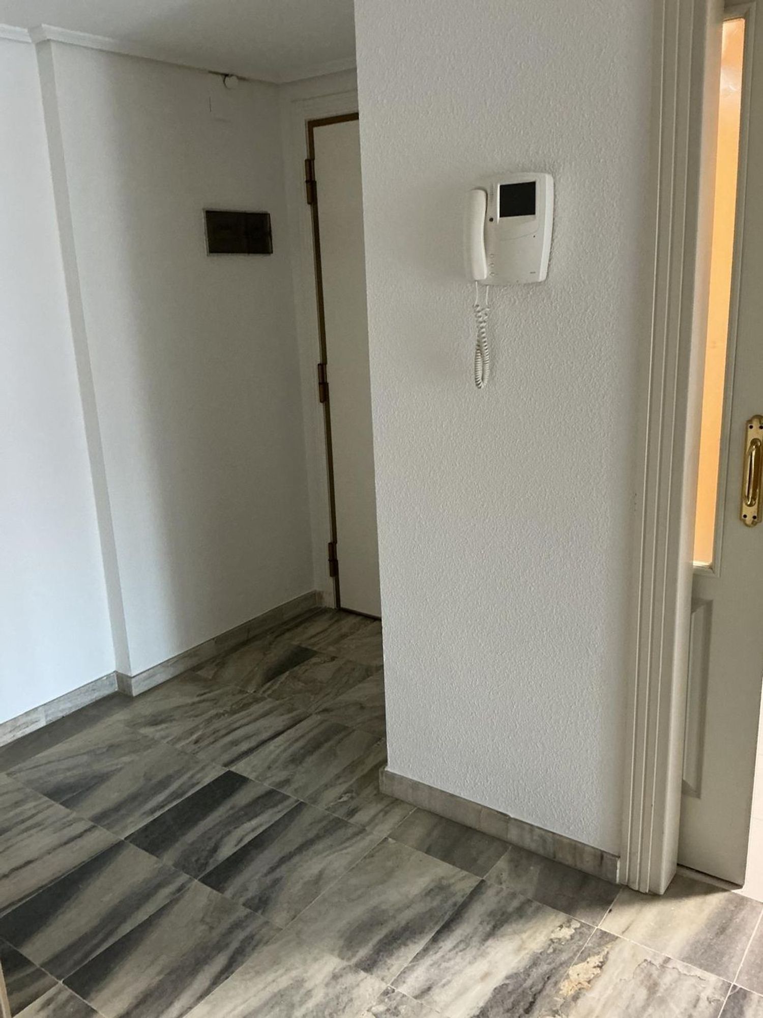 Piso en calle Cueva de Menga, 3 - Foto 2