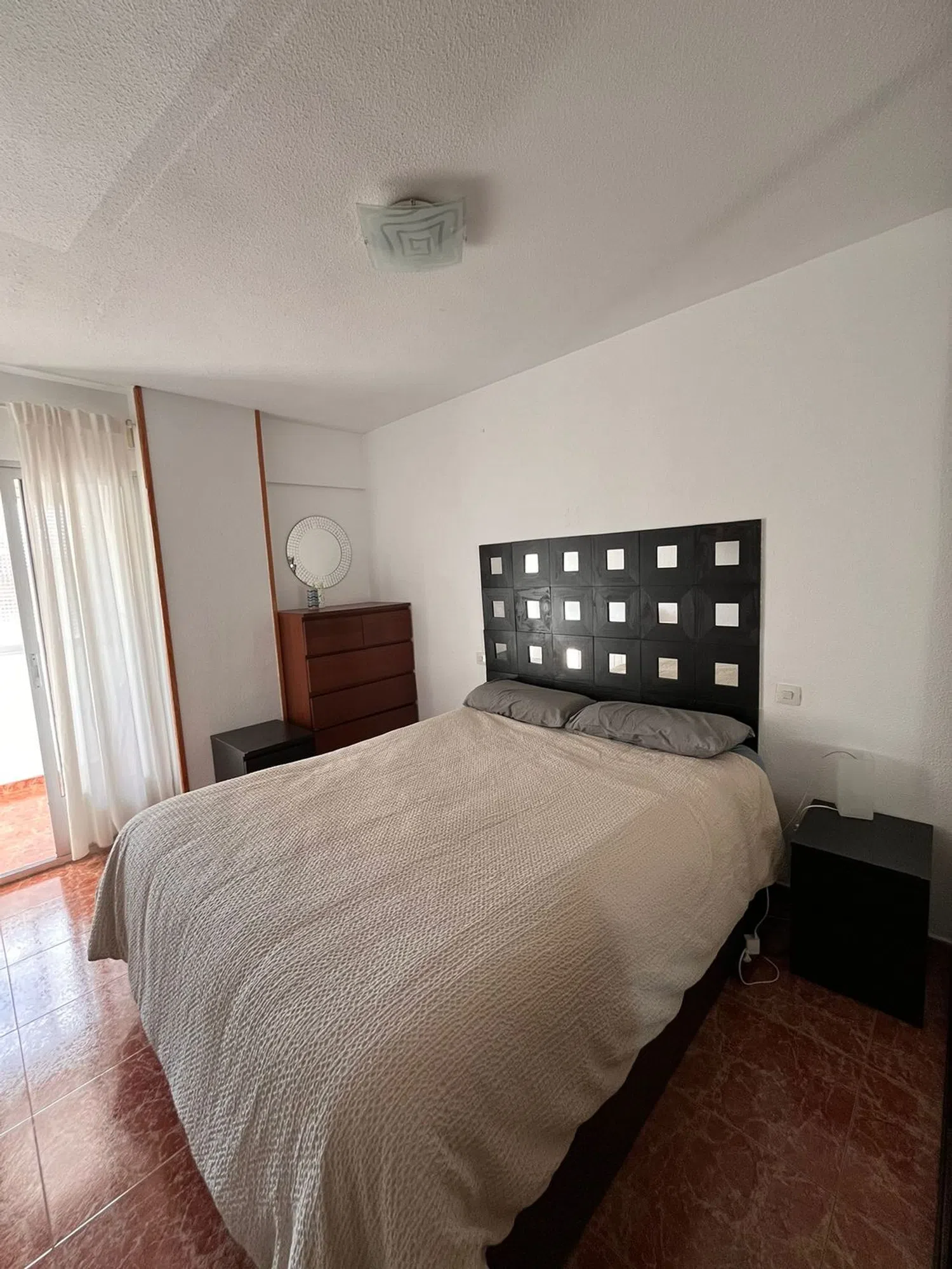 Piso en calle de Melchor Fernández Almagro, 86 - Foto 4