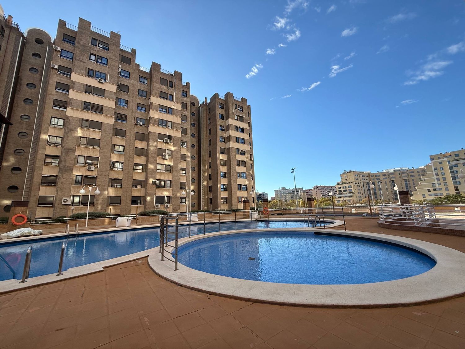 Piso en Calle de Santa Genoveva Torres, 26, Sant Llorenç, València - Foto 1