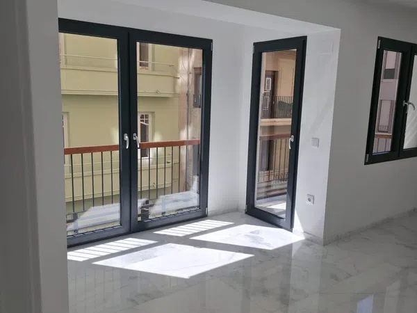 Piso en Avenida General Marvá, 9, Ensanche-Diputación - Foto 2
