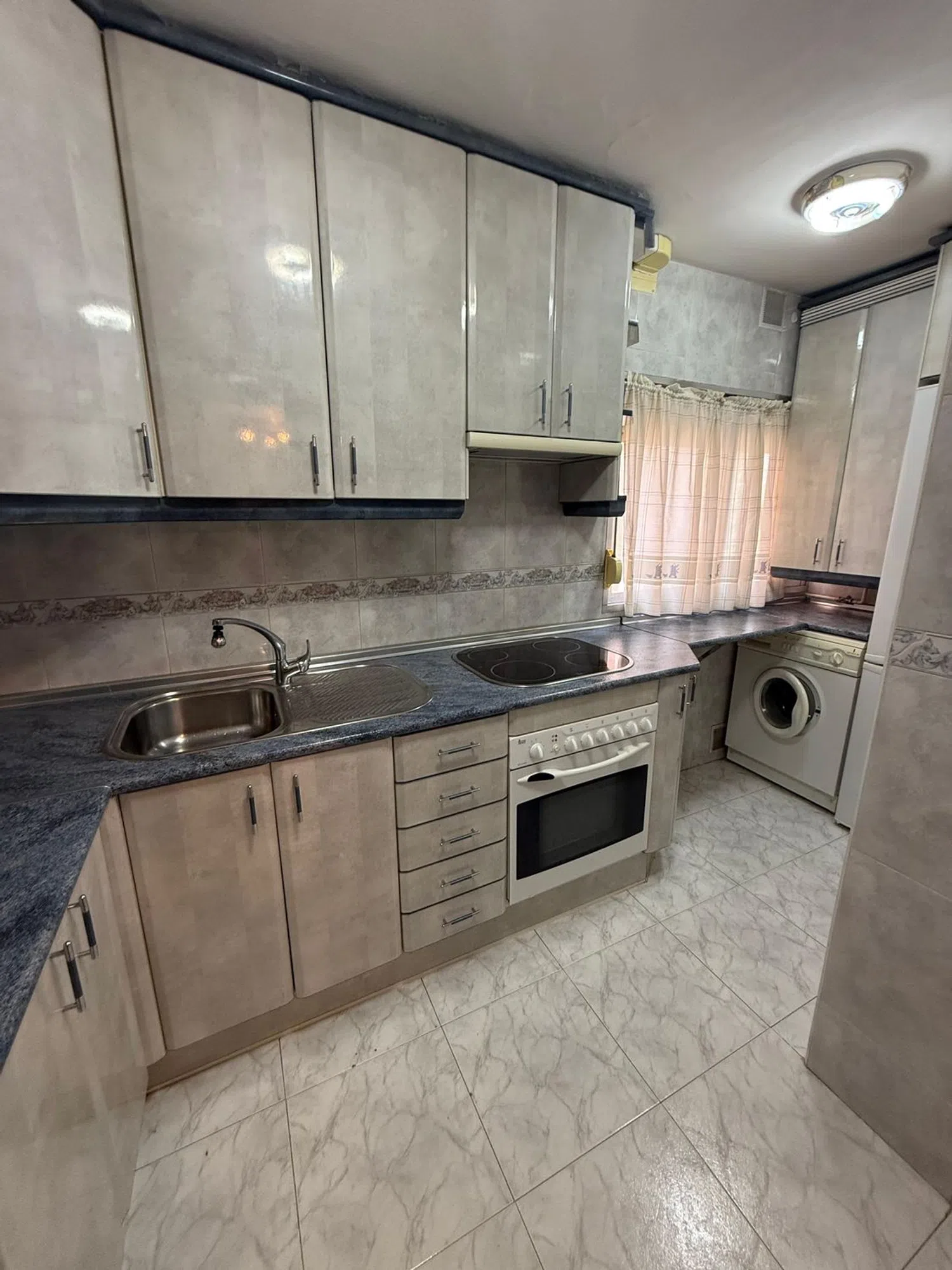 Piso en Barrio Águilas - Foto 2