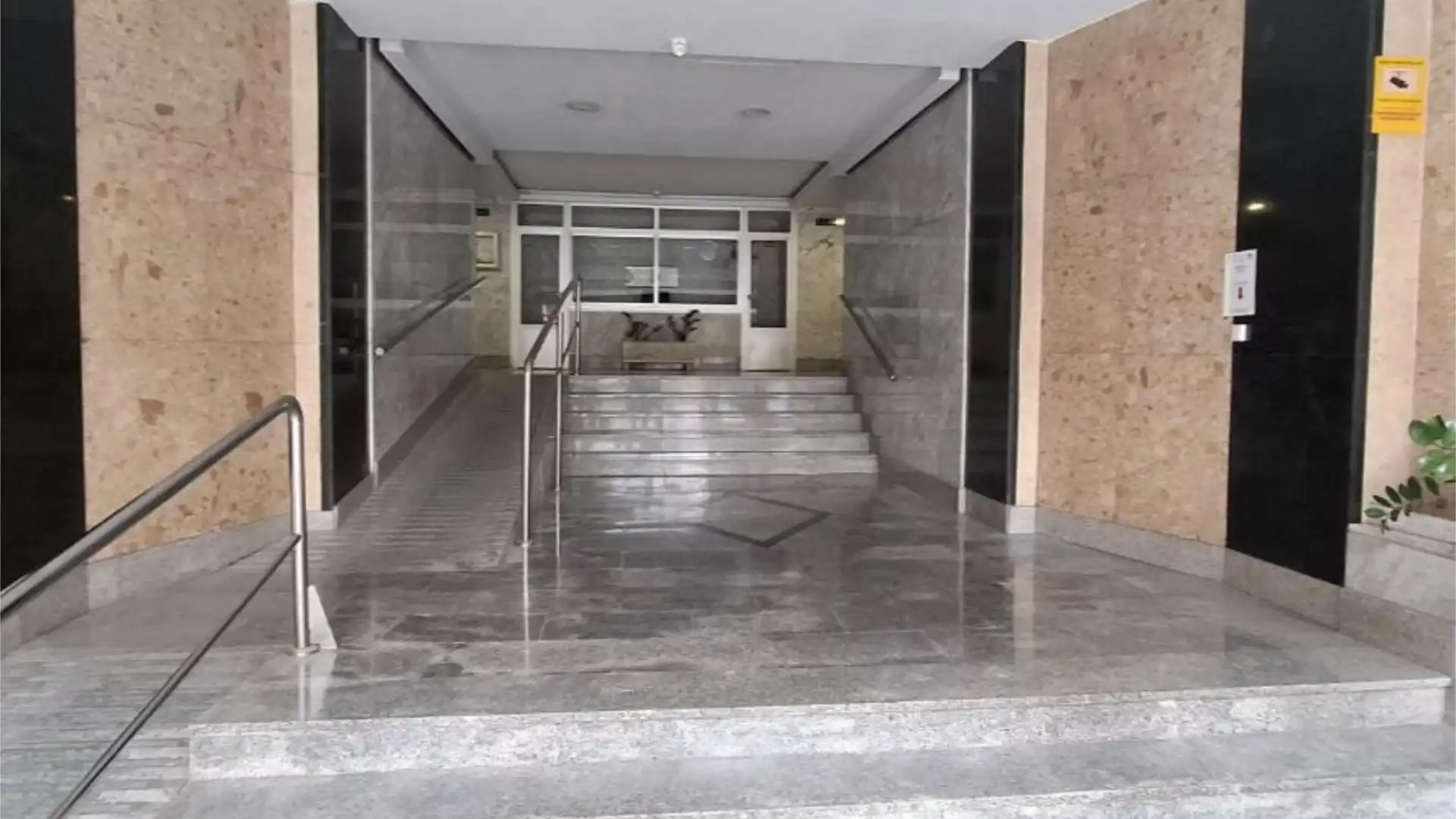 Piso en  Ronda Norte 16 - Foto 19