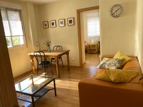 Piso en calle de Caramuel, 23