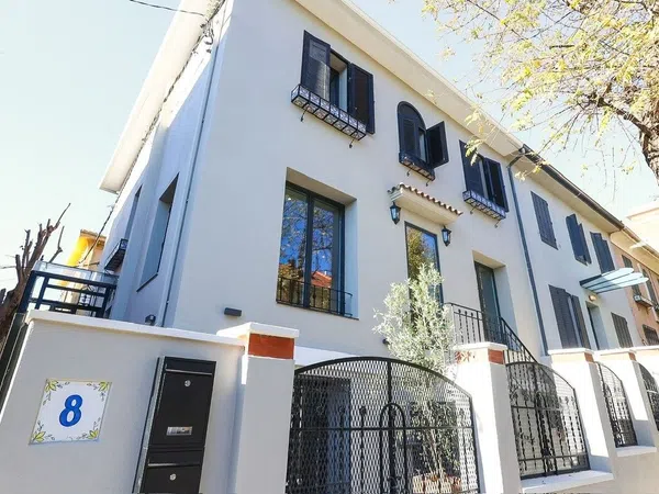 Chalet pareado en calle de Manuela Torregrosa, 8