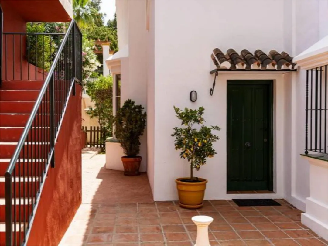 Casa adosada en  Avenida del Cortijo 5 - Foto 8