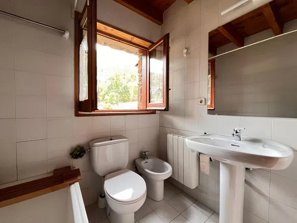 Chalet adosado en Tredòs - Foto 4