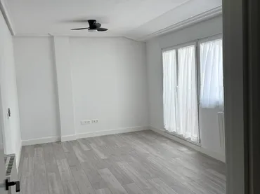 Piso en  Avenida de Portugal 16 - Foto 7