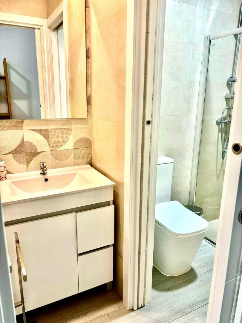 Piso en  Calle Arabista Manuel Ocaña Jiménez 43 - Foto 7