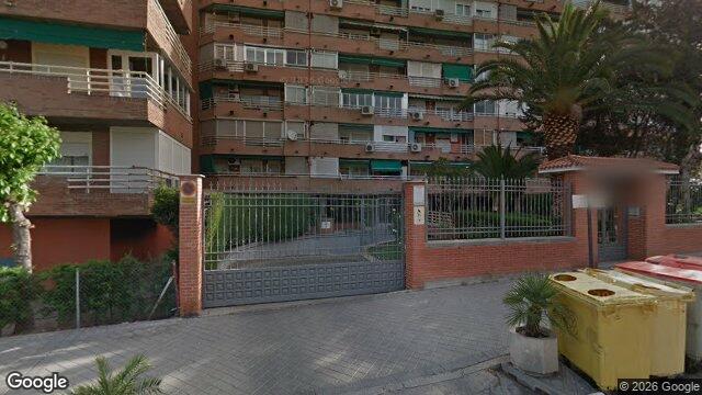 Vista de la calle de Piso en Calle Javier de Miguel, 11