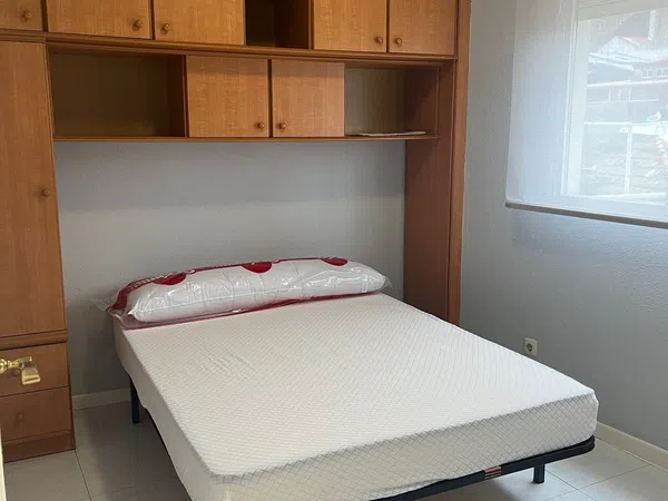 Piso en calle Teófilo Llorente, 69 - Foto 2