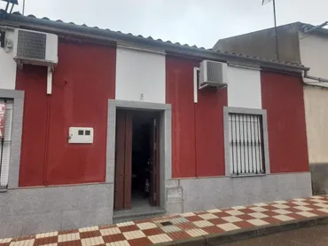 Casa adosada en  Calle Cuadrante 5 - Foto 1
