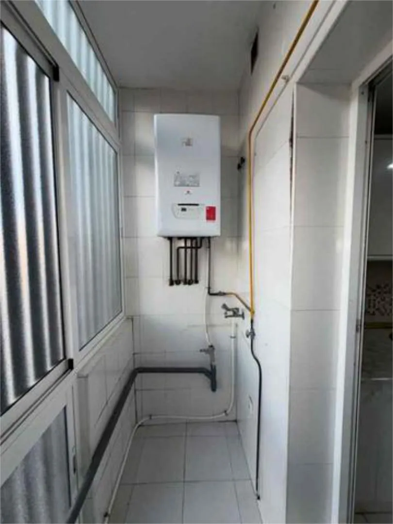 Piso en Zona Eroski - Foto 4