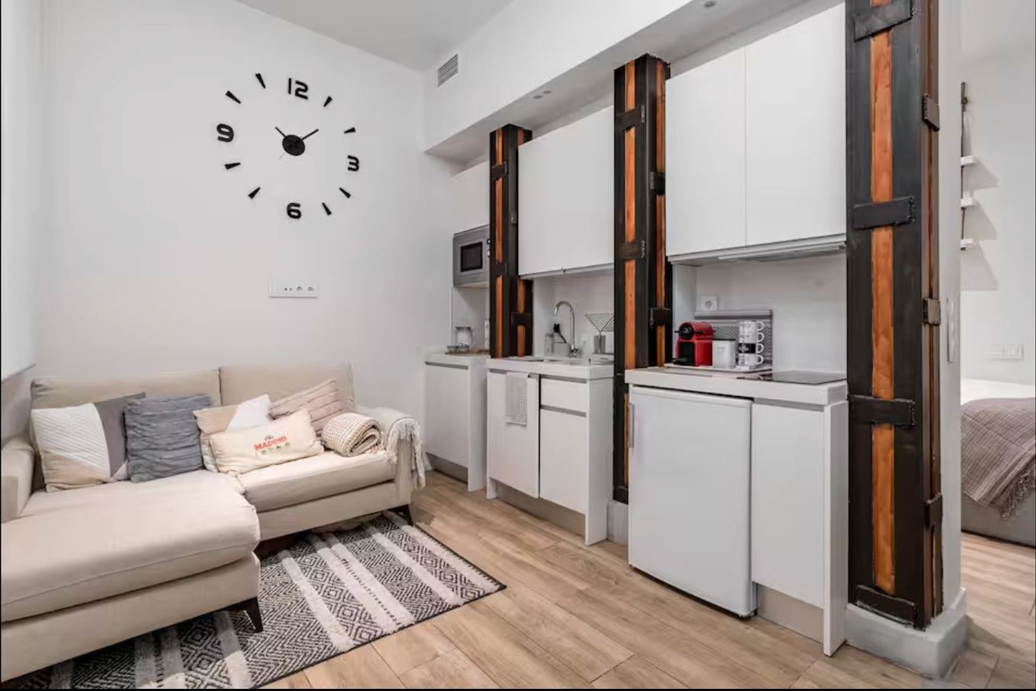 Estudio en calle del Mesón de Paredes, 45