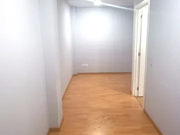 Local comercial en  Carrer de Joaquim Rubió i Ors 298 - Foto 6