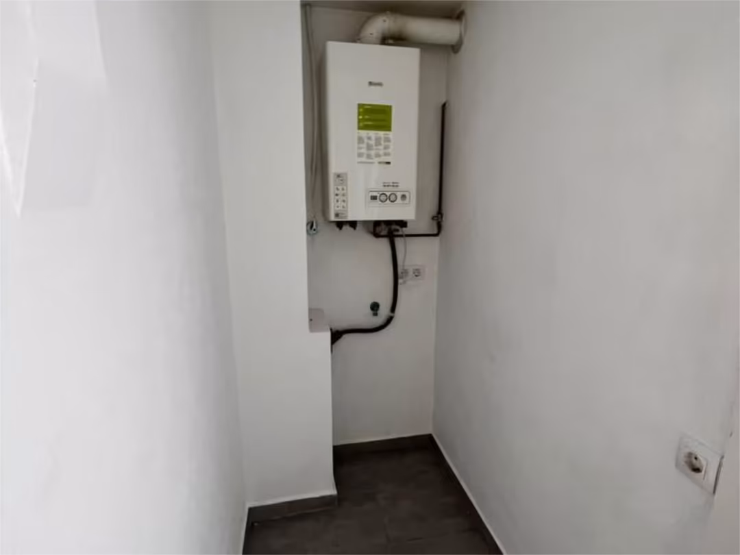 Piso en  Carrer de Martí i Julià 37 - Foto 6