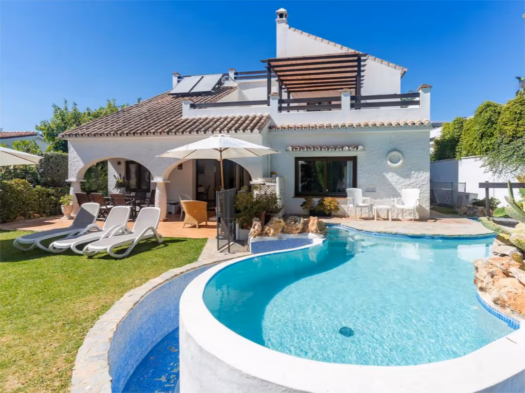 Chalet en  Avenida Carmen Sevilla 11 - Foto 1