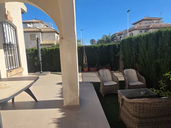 Chalet adosado en La Marina del Pinet, 1, La Marina, La Marina - Foto 3
