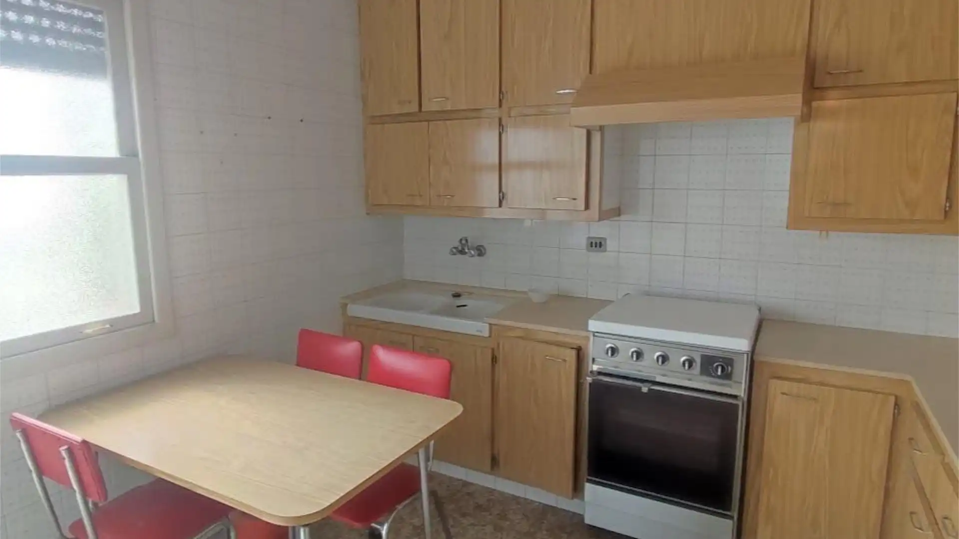 Piso en  Plaça del Bisbe Siuri 5 - Foto 3