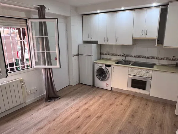 Piso en calle Zubieta, 3