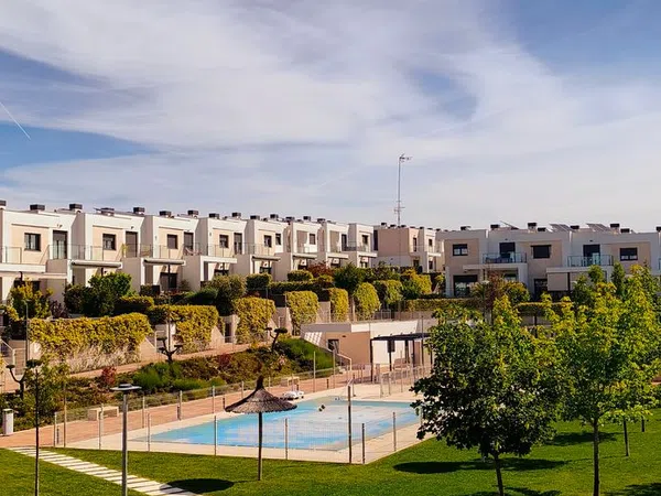 Chalet pareado en Calle del Marqués de la Victoria, 1, Cortijo Sur - Foto 1