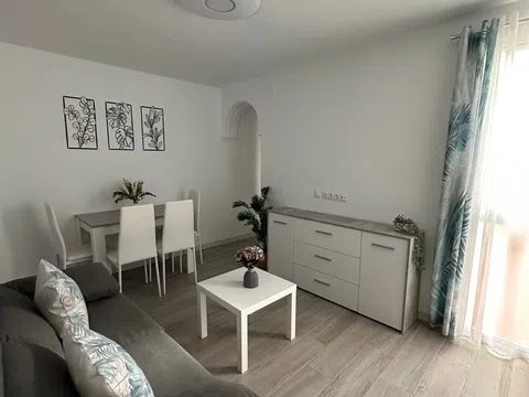 Piso en calle Dean Francisco Xavier, 70