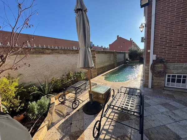 Chalet pareado en calle de Octavio Paz, 21 - Foto 2