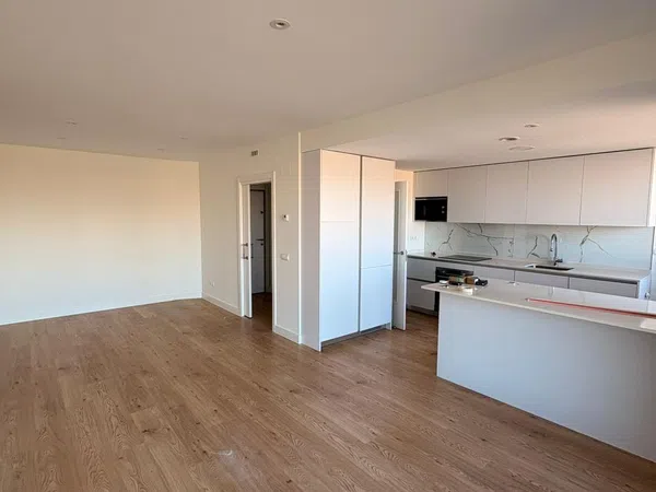 Piso en calle de Josefina Aldecoa, 80