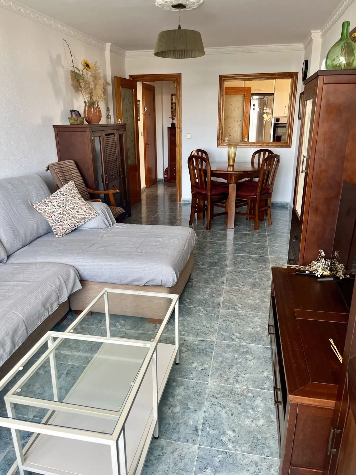 Piso en Barrio Los Guindos - Parque Mediterráneo - Santa Paula - Foto 1