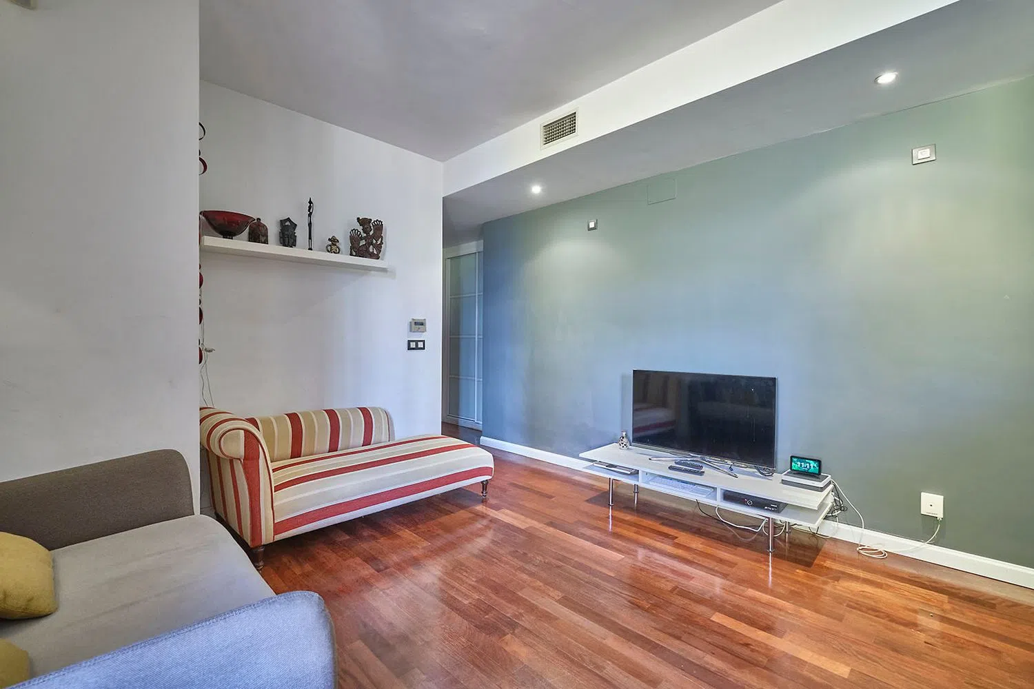 Piso en calle de Tomás Bretón, 48 - Foto 2