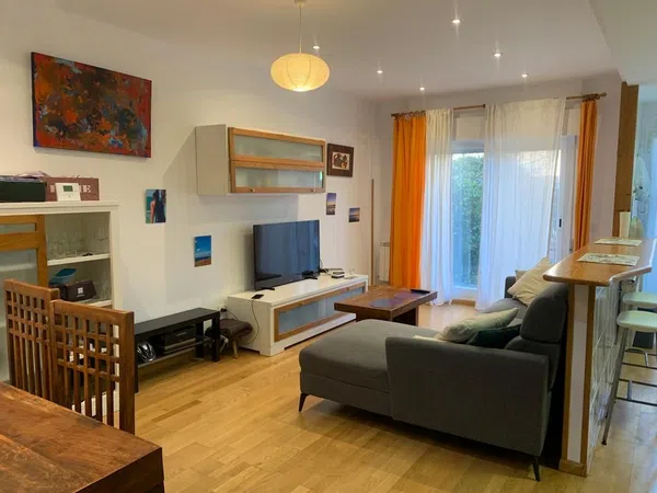 Piso en calle Jacinto Benavente, 4