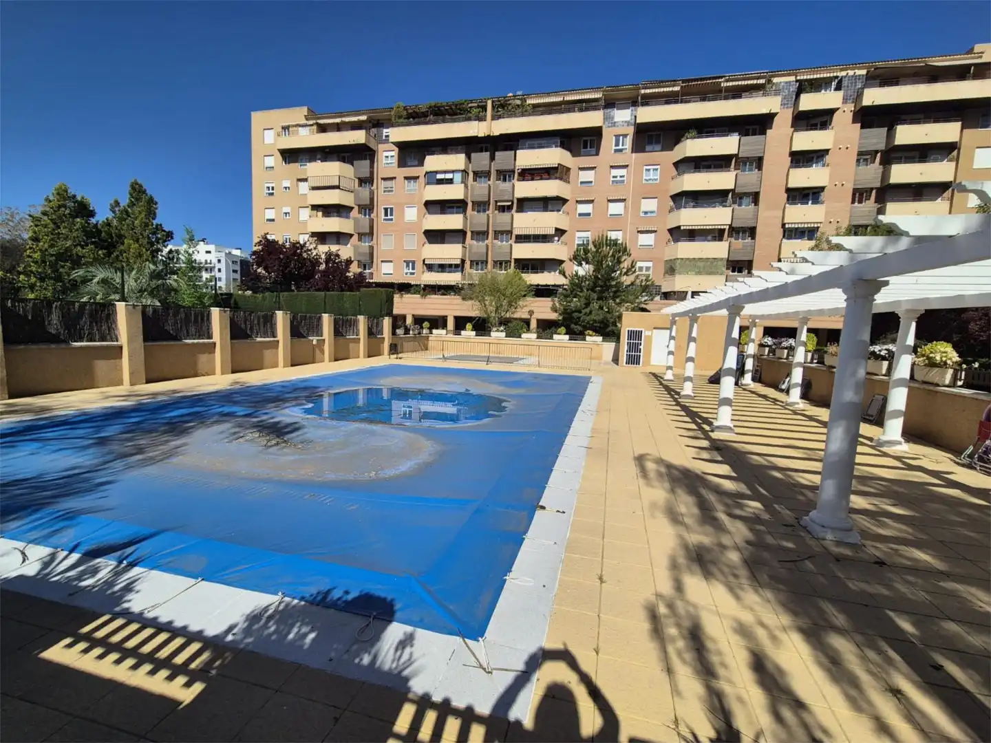 Piso en  Calle Albondón 9 - Foto 21