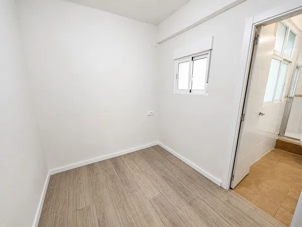 Piso en Calle Tarrasa, 222, Huerta de la Reina - Foto 17