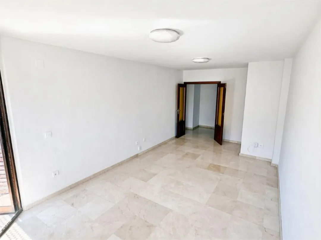 Piso en  Avinguda Oscar Espla 23 - Foto 6