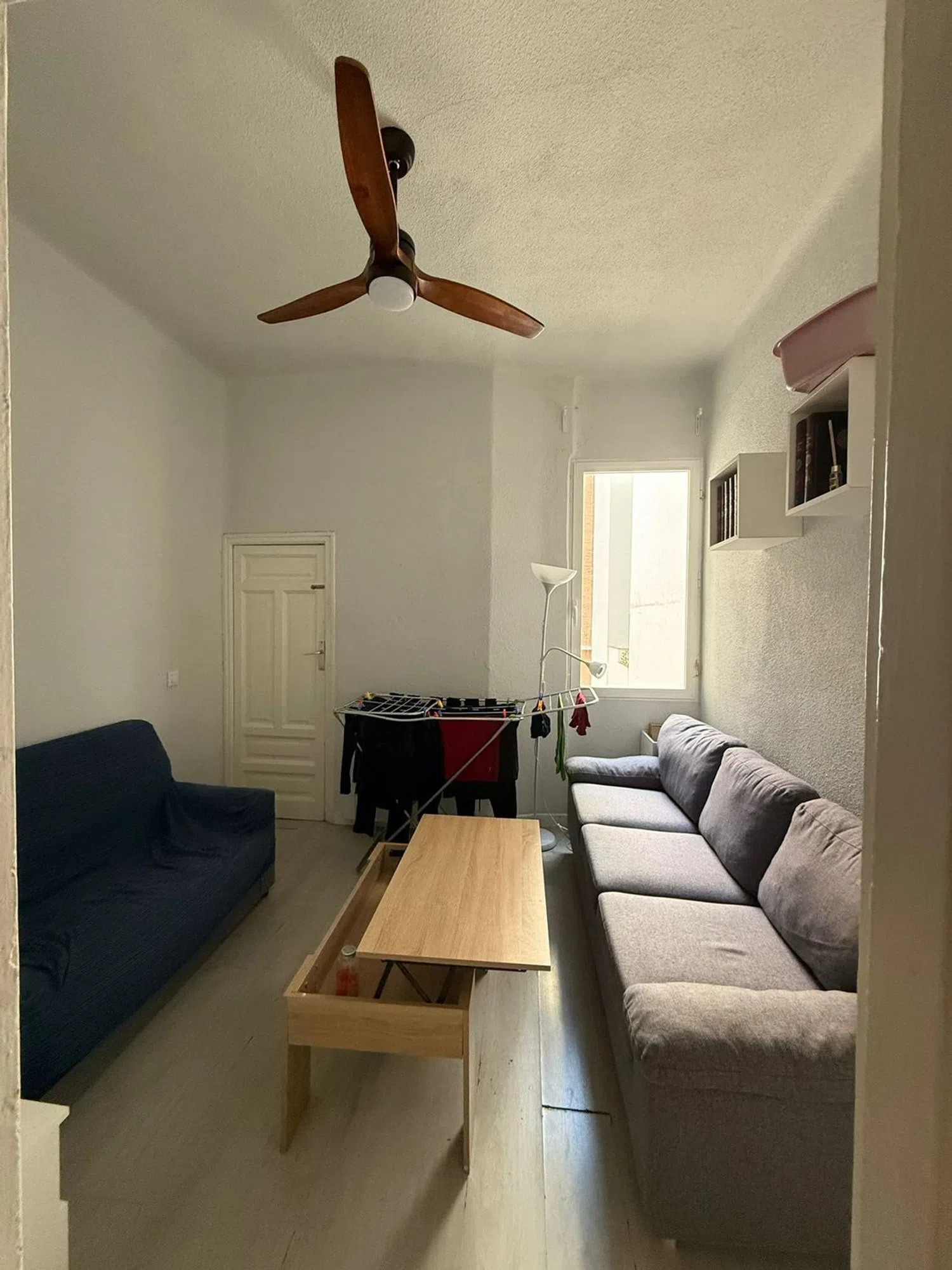 Piso en calle Menorca, 21 - Foto 1