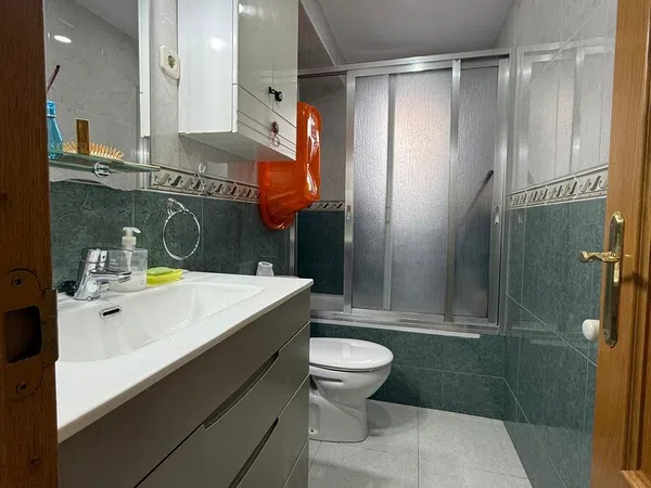 Piso en Calle del Corregidor Juan de Bobadilla, 29, Vinateros - Foto 2
