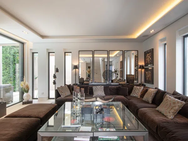 Casa independiente en Barrio La Carolina-Guadalpín - Foto 11