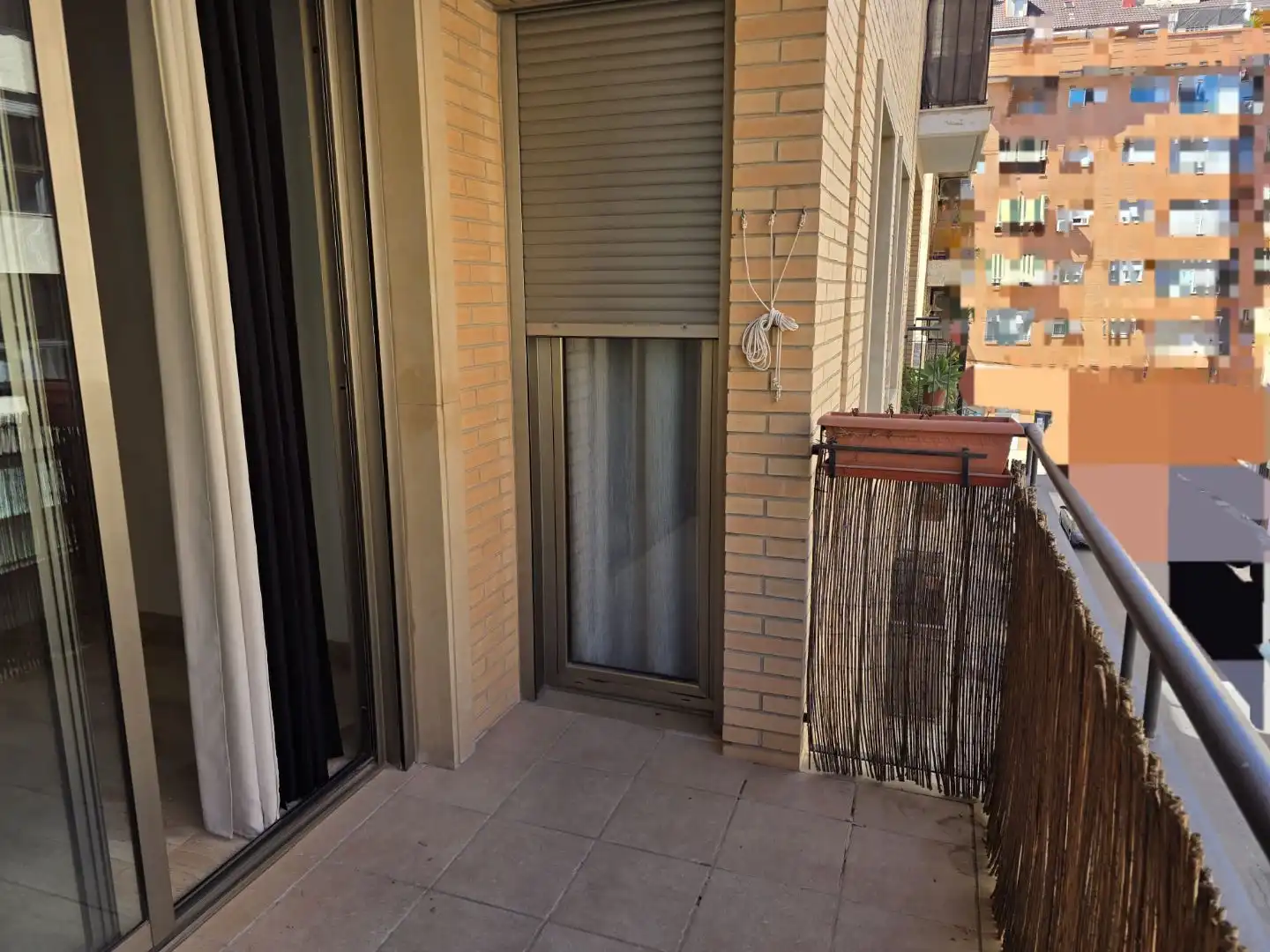 Piso en  Carrer de Llorenç Salom 5 - Foto 15