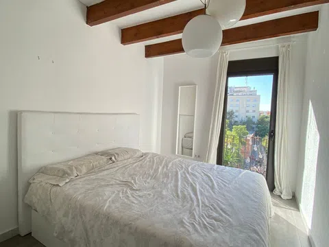 Estudio en calle del Municipi, 34